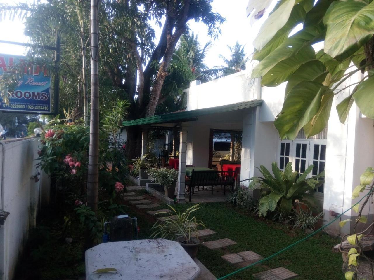 Goalma Family Holiday Resort & Restaurant Anuradhapura Exteriör bild